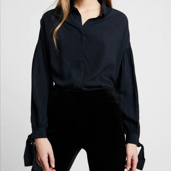 Levis Terri Long Sleeve Button up Blouse Tie Cuff Black Caviar XS - Picture 2 of 7